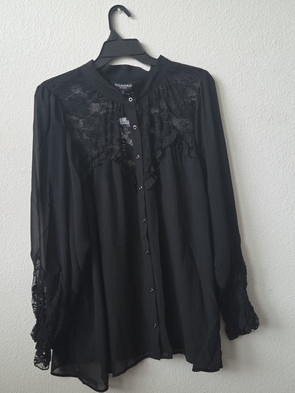 torrid NIGHTFALL Black Lace High Collard Ruffled Button-Up Blouse Plus Size 4X